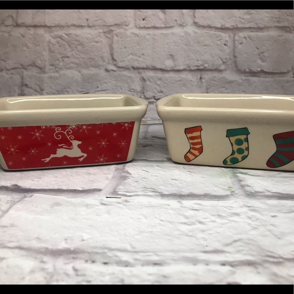 Small Holiday loaf pans!